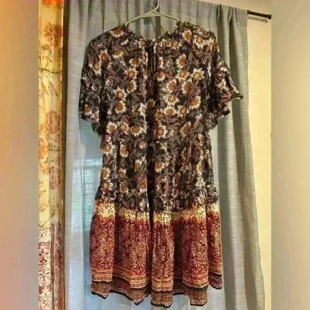 Olivacious size medium dress - Picture 2 of 6